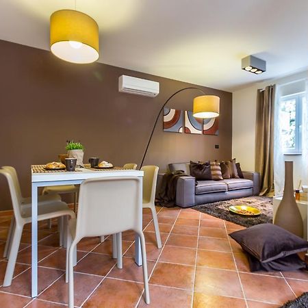 Apartments Stella Ровиньско село Экстерьер фото