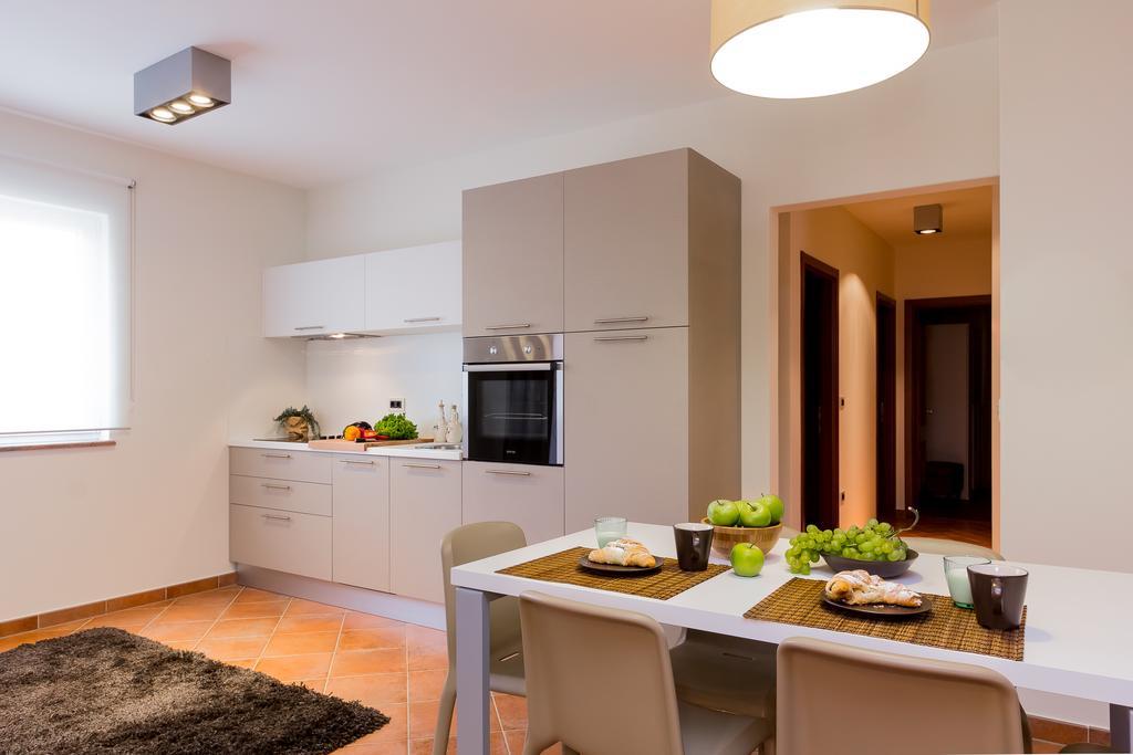 Apartments Stella Ровиньско село Экстерьер фото