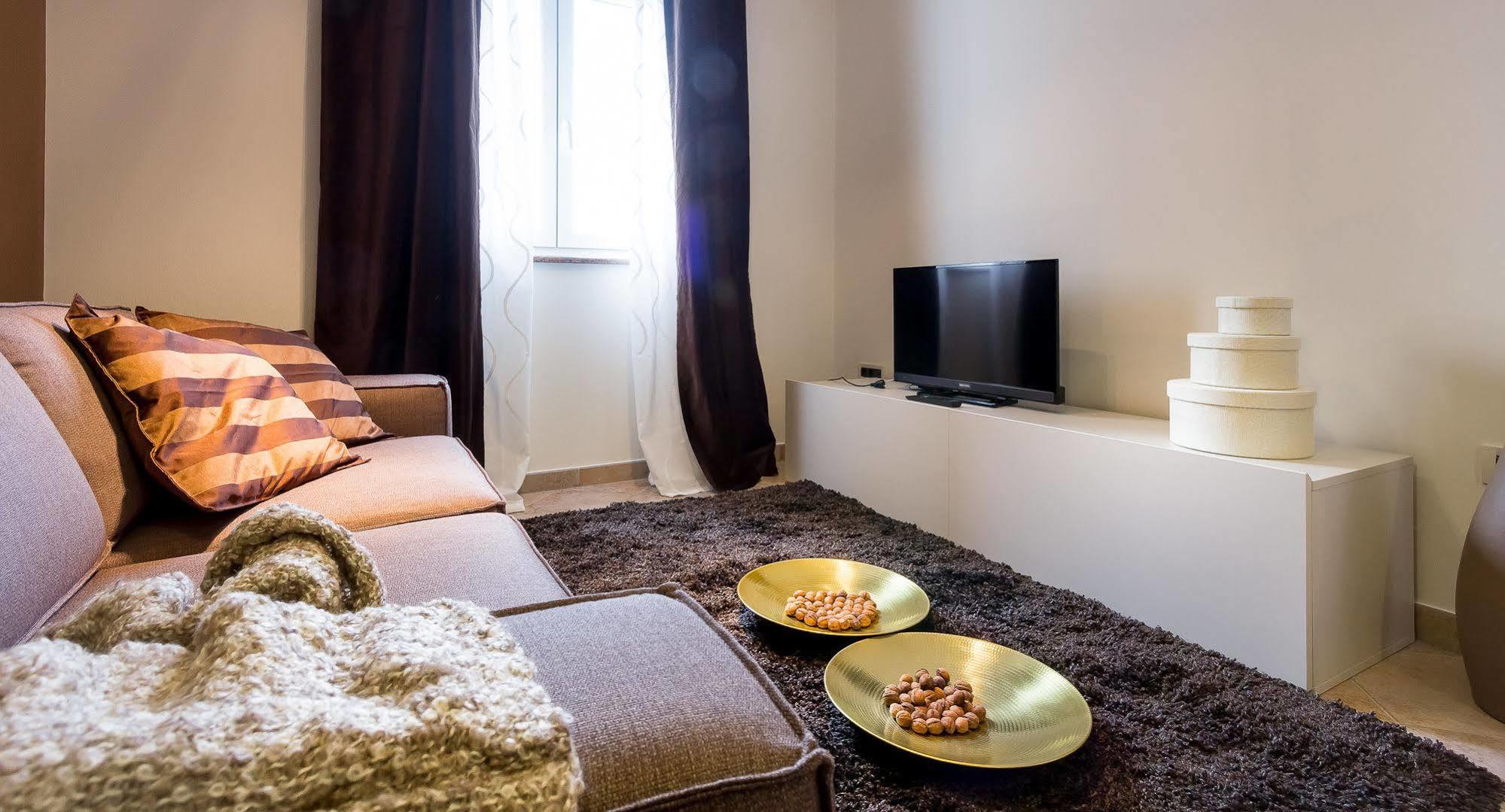 Apartments Stella Ровиньско село Экстерьер фото